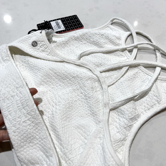 Vimmia Griffith Strappy Bra - Picture 4 of 11